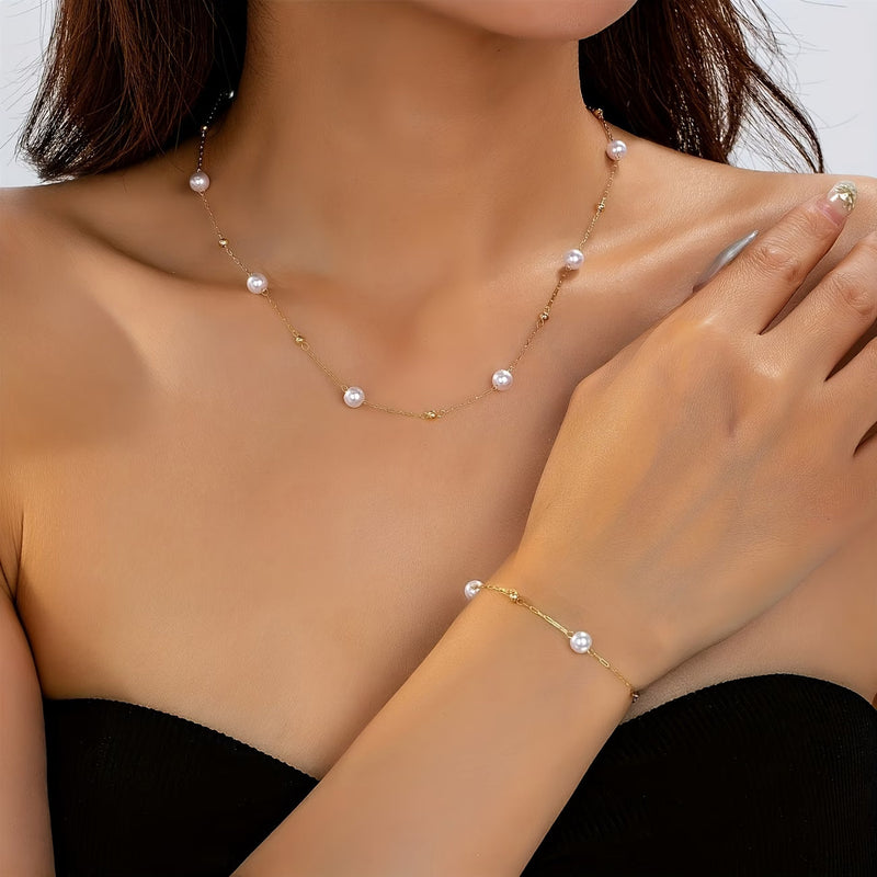 Raquel | Conjunto de joyas con collar fino de perlas