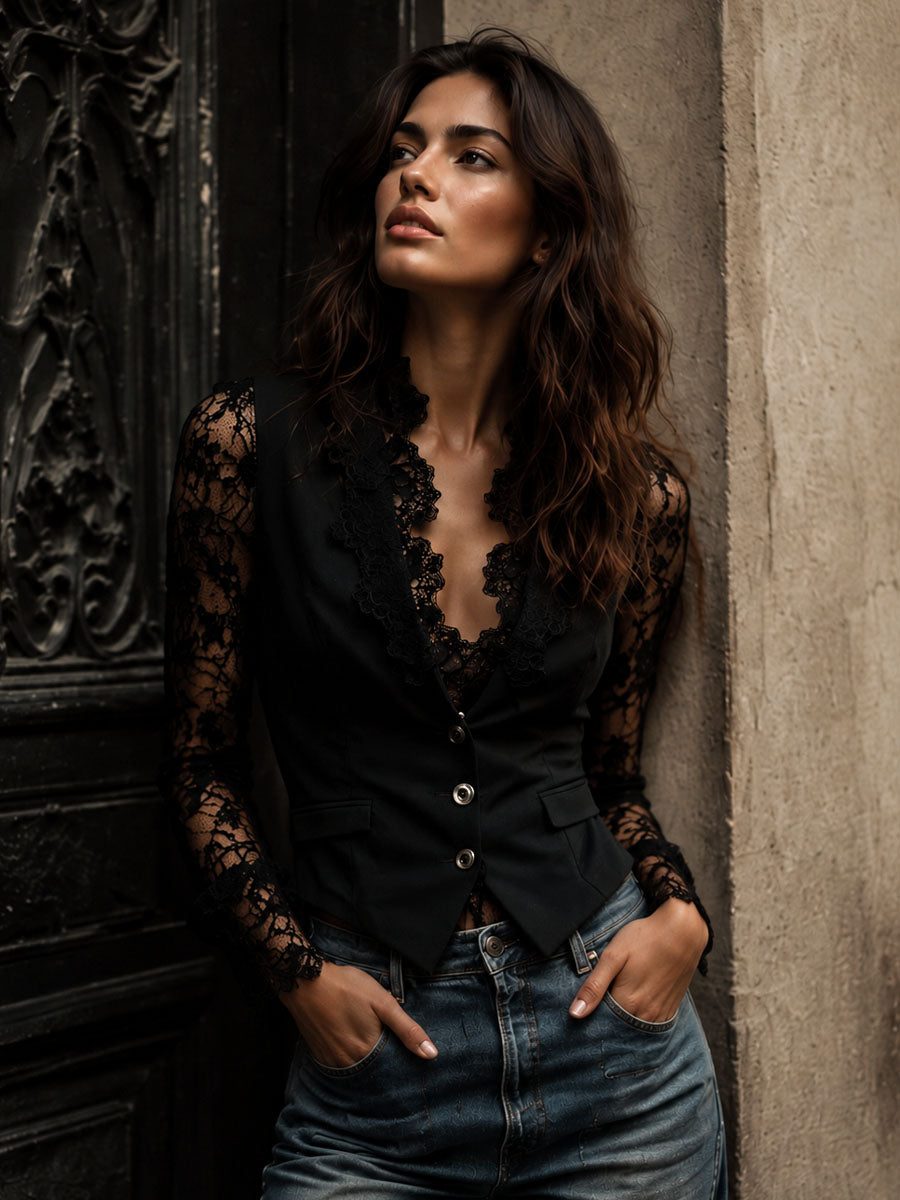 Rebeca | Elegante blazer negro con sofisticadas mangas semitransparentes