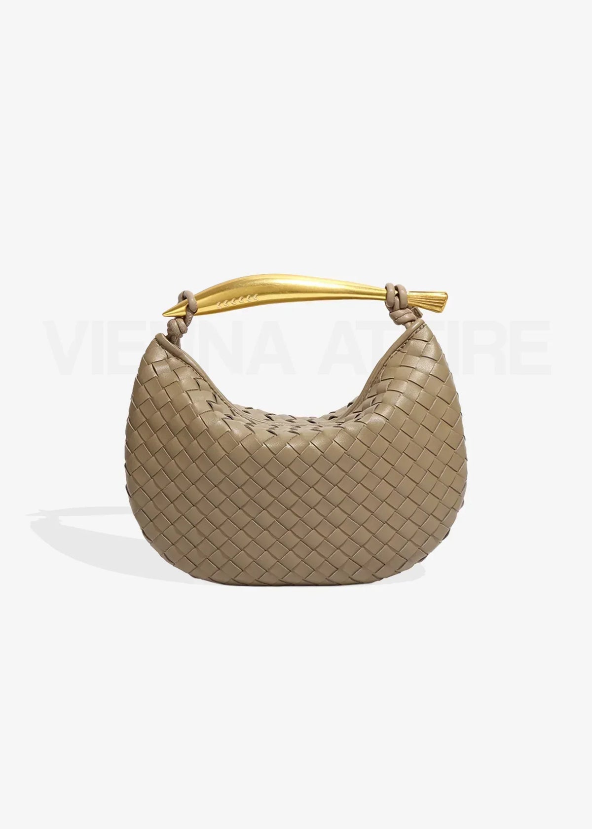 Alejandra | Bolso trenzado con asa dorada