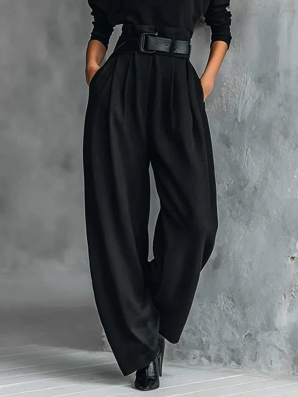 Inés | Conjunto negro de top y pantalón ancho con cinturón