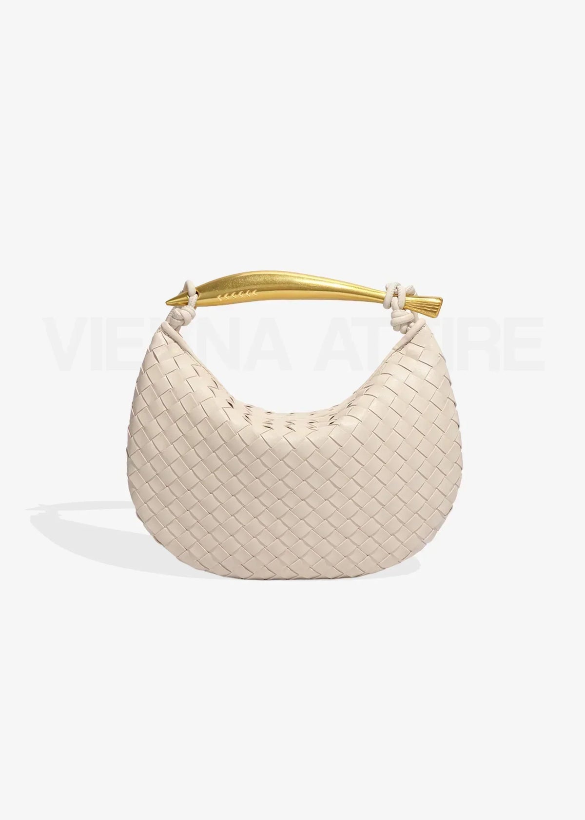 Alejandra | Bolso trenzado con asa dorada