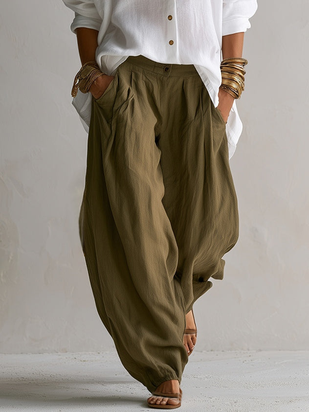 Concha | Conjunto de Blusa Blanca Holgada y Pantalón Farol Verde Oliva