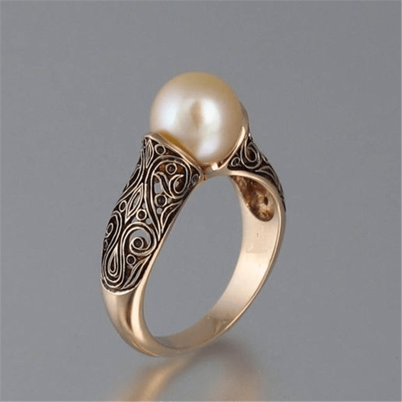 Amparo | Anillo dorado vintage con perlas