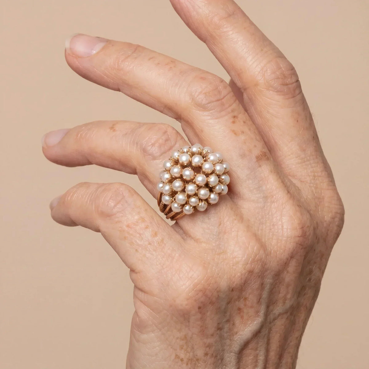 Nieves | Anillo dorado con perla